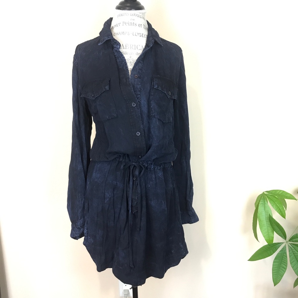 Bella dahl blue acid wash denim LS dress